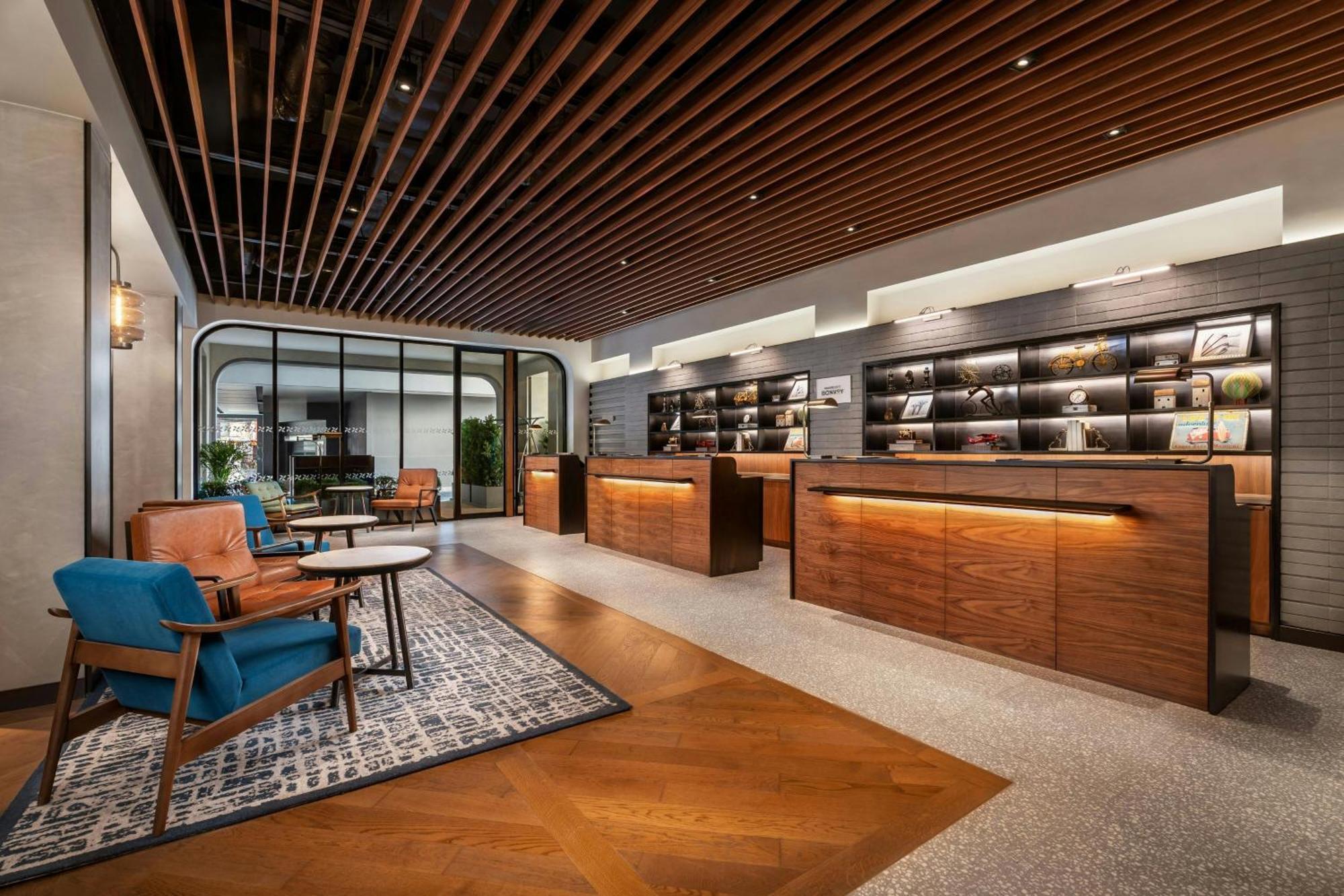 Four Points By Sheraton Bangkok, Sukhumvit 22 Екстериор снимка